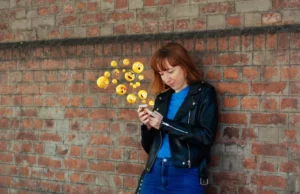 Emoji: Πώς μια ψηφιακή καρδούλα μπορεί να σώσει τη σχέση μας (έστω και για λίγο)