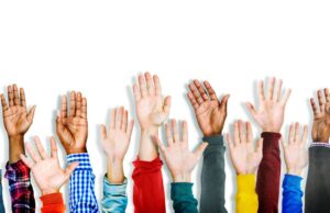 Χτίζοντας Γέφυρες και Όχι Τείχη: Γιατί η Κοινωνική Συνοχή με τους Μετανάστες στην Κύπρο αποτελεί Κοινή Ευθύνη