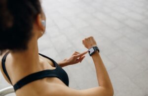 Έξυπνα ρολόγια: Το μέλλον της υγείας και η αμηχανία των γιατρών