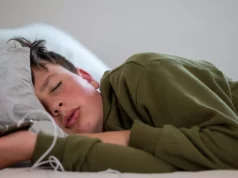 Νέα μελέτη διαπιστώνει σύνδεση μεταξύ προβλημάτων ύπνου και αυτοτραυματισμού στην εφηβεία