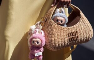 Labubu: Πώς εξηγείται ο αντίκτυπος που έχει στους νέους