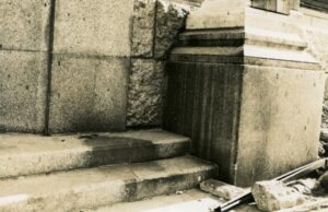 Σκιές της Χιροσίμα: Εξαϋλώθηκαν εν ριπή οφαλμού, άφησαν αιώνια ορατά τα ίχνη τους