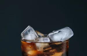 Οι τεχνητές εναλλακτικές λύσεις ζάχαρης, όπως τα γλυκαντικά, μπορεί να κάνουν τον εγκέφαλό σας να γερνάει γρηγορότερα