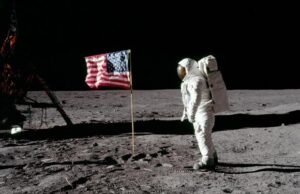 Η NASA μελετά δημιουργία διαδικτύου στην Σελήνη