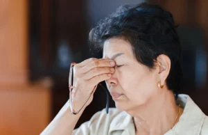 Mικροσκοπικό εμφύτευμα οφθαλμού αποκαθιστά την όραση σε ασθενείς με σοβαρά προβλήματα, σύμφωνα με τη δοκιμή