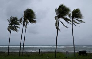 Η οργή των θερμών θαλασσών: Ο τυφώνας Melissa σαρώνει την Καραϊβική και γράφει ιστορία