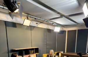 Σπάζοντας τη Σιωπή – Μιλώντας για την Ενδοοικογενειακή Βία