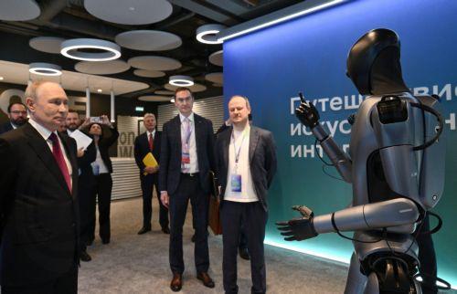 Ρομπότ που λειτουργεί με τη βοήθεια της ΤΝ χόρεψε για τον Βλαντίμιρ Πούτιν