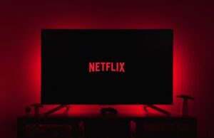 Το Netflix κοντά στην ιστορική εξαγορά της Warner Bros Discovery