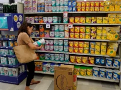 Γιατί ανακαλείται βρεφικό γάλα πανευρωπαϊκά: επιμόλυνση με τοξίνες θέτει τις εταιρείες σε συναγερμό