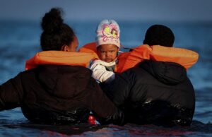 Μεταναστευτικό: Δίδυμα κοριτσάκια «χάθηκαν» στη Μεσόγειο, εν μέσω σφοδρής θαλασσοταραχής