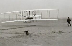 Το πρώτο αεροπλάνο της ανθρωπότητας θα «πετάξει» γύρω από τη Σελήνη