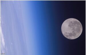 Η Σελήνη «απομυζά» τη Γη αθόρυβα εδώ και δισ. έτη