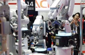 Το πρώτο εργοστάσιο όπου ρομπότ κατασκευάζουν ολόκληρο το αυτοκίνητο στην Κίνα ή τις ΗΠΑ ως το 2030