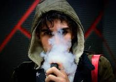 Η Κύπρος στις πρώτες θέσεις της Ευρώπης στη χρήση ηλεκτρονικών τσιγάρων από εφήβους