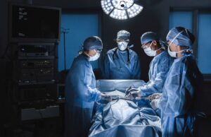 Καινοτομία στην καρδιοχειρουργική: Μπαϊπάς μέσω καθετήρα χωρίς τομή στο στέρνο