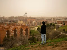 Γιατί πορτοκαλίζουν οι ουρανοί της Ευρώπης; Έρχεται τεράστιο σύννεφο σκόνης από τη Σαχάρα