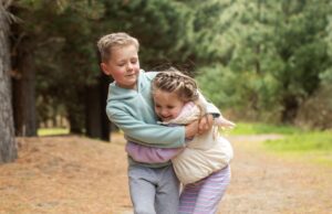 Economist: Γιατί τα πρωτότοκα παιδιά είναι πιο έξυπνα