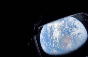 Η Γη έμοιαζε σαν μια σωσίβια λέμβος που αιωρείται ήρεμα στο Σύμπαν» λένε οι αστροναύτες που πήγαν στην Σελήνη