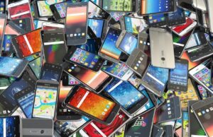 Η Ευρωπαϊκή Ένωση βάζει νέους κανόνες στη βιομηχανία κινητών τηλεφώνων για πιο ανθεκτικές και οικολογικές συσκευές