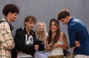 Νέα στοιχεία στο 9o Συνέδριο για τη Μείωση της Βλάβης από το Κάπνισμα – Οι νέοι γυρνούν την πλάτη στο κάπνισμα